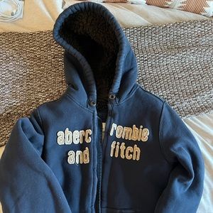 Warm Jacket/Sweatshirt